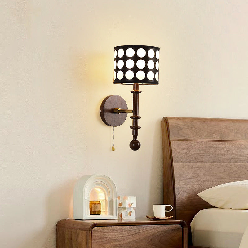 Ventana_Wood_Wall_Lamp_2