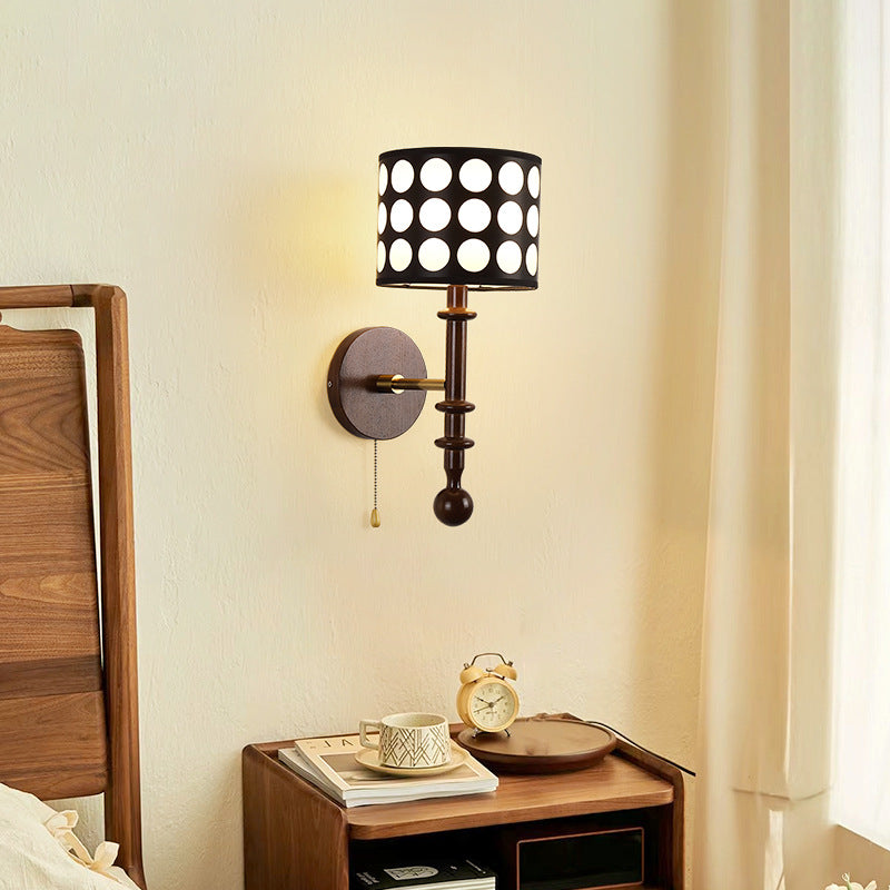 Ventana_Wood_Wall_Lamp_3