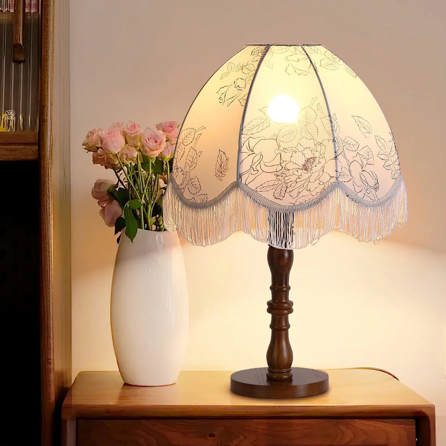 Vintage Tassel Table Lamp 2