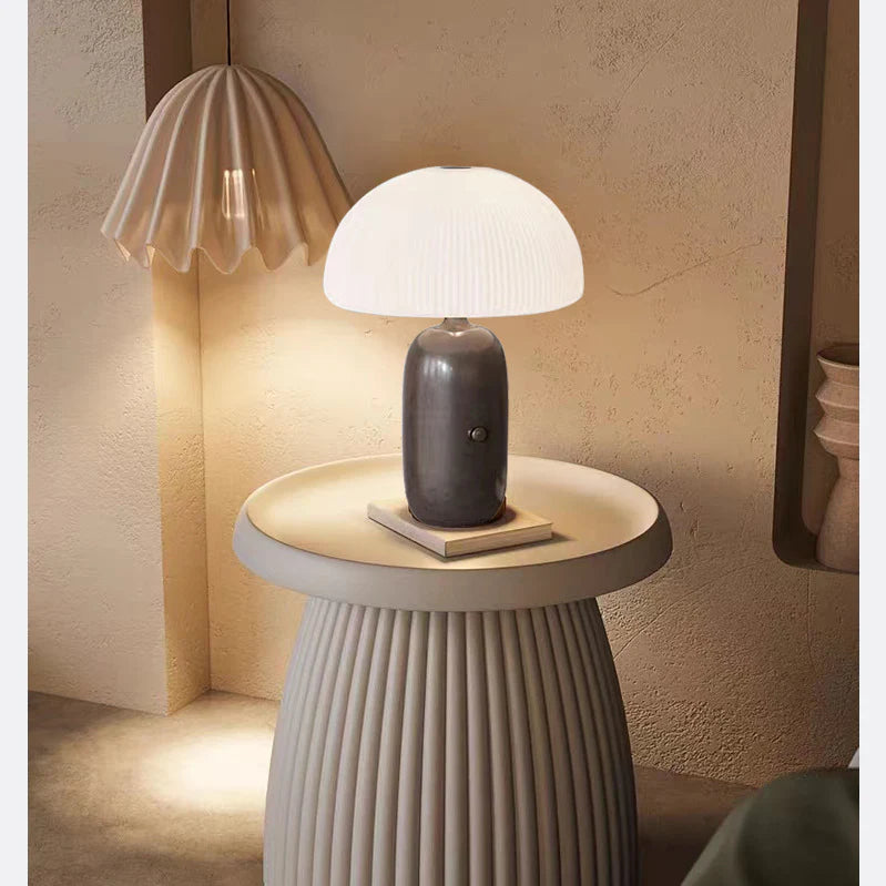 Vipp_Sculpture_Table_Lamp_10