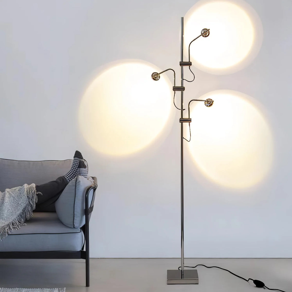 Wa_Wa_Floor_Lamp_3