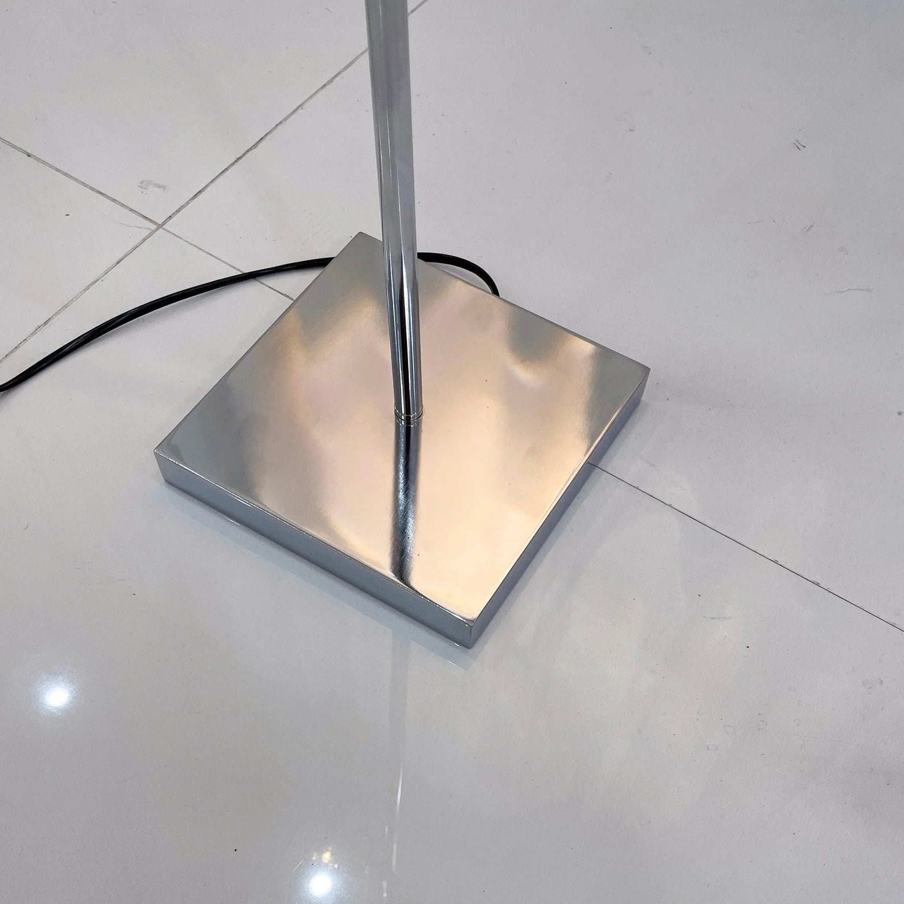 Wa_Wa_Floor_Lamp_5