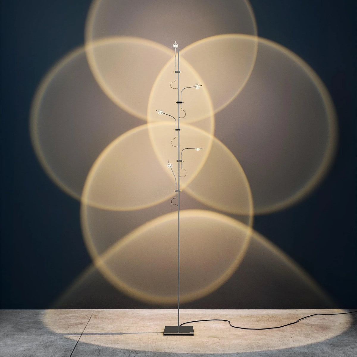 Wa_Wa_Floor_Lamp_8