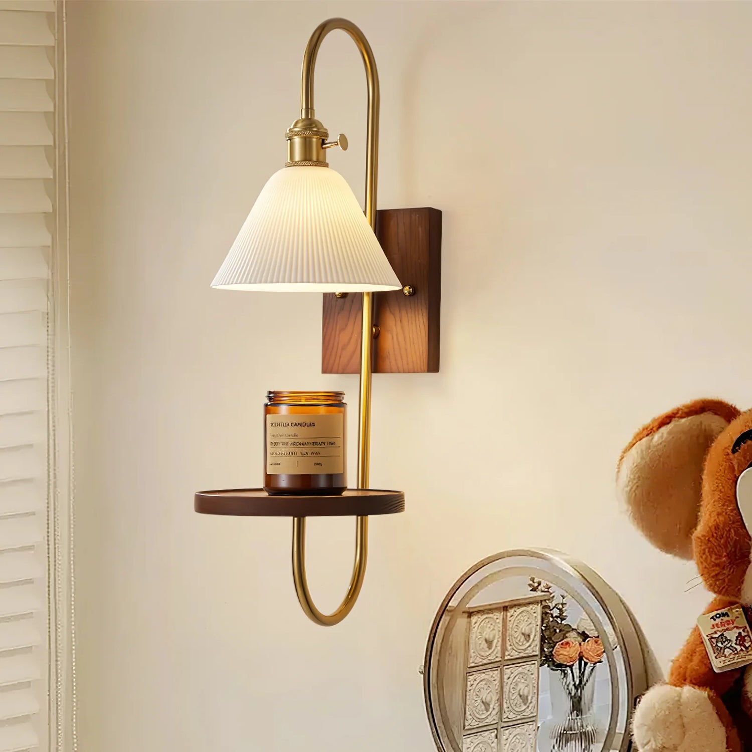 Walnut_Brass_Shelving_Wall_Lamp_2