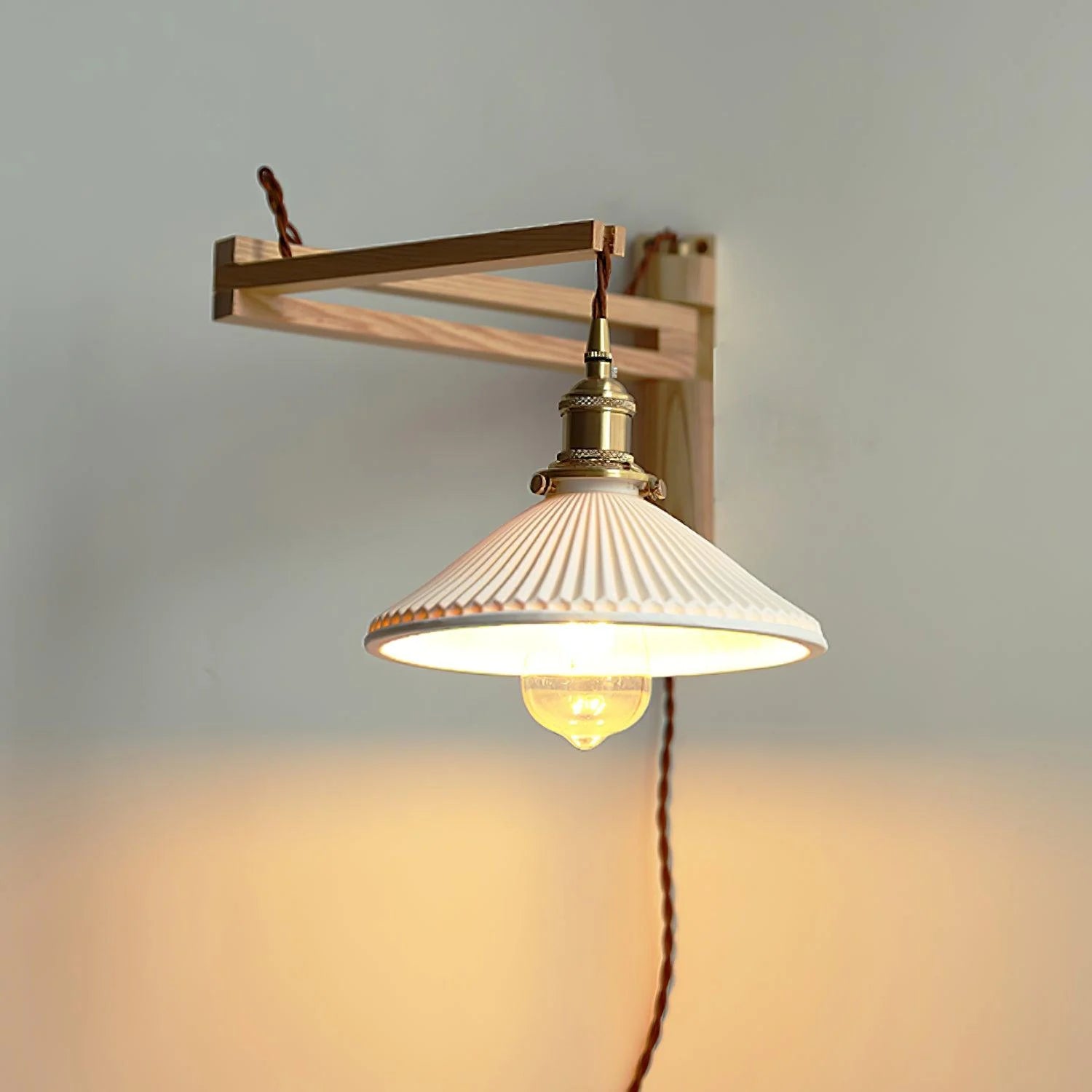 Walnut_Swing_Wall_Lamp_11