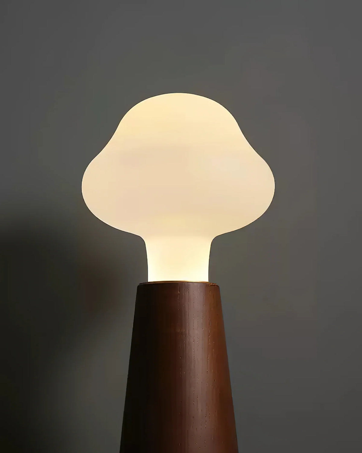 White Cloud Table Lamp 16