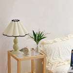 White_Gourd_Table_Lamp_2