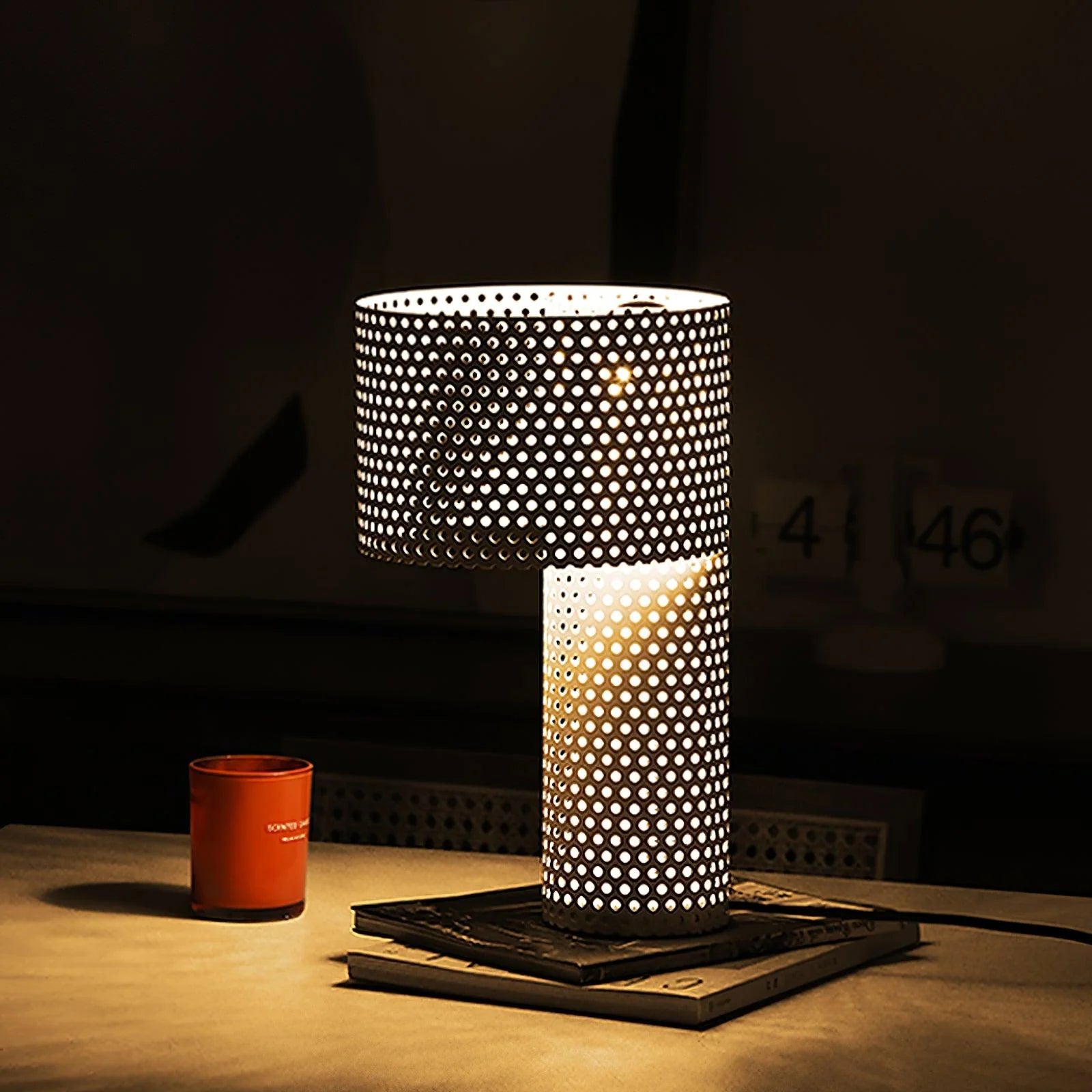 White Grid Table Lamp 14