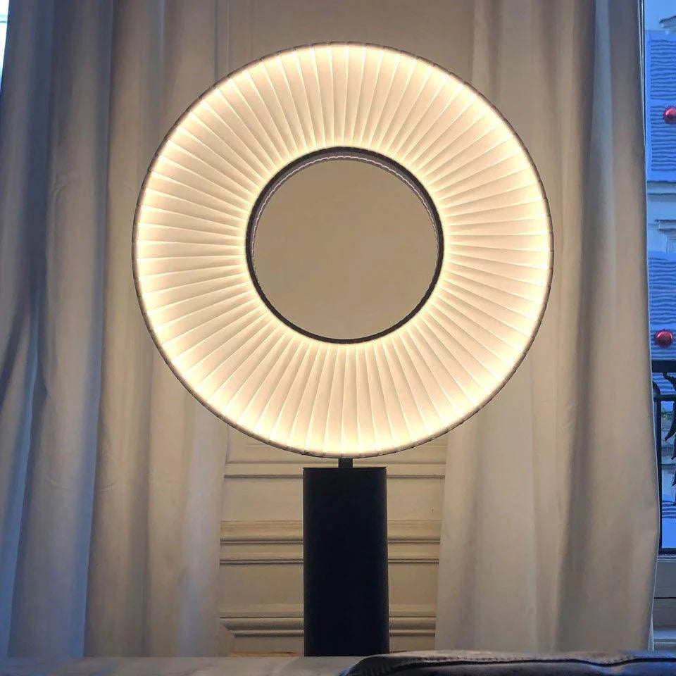 White Ring Table Lamp 3