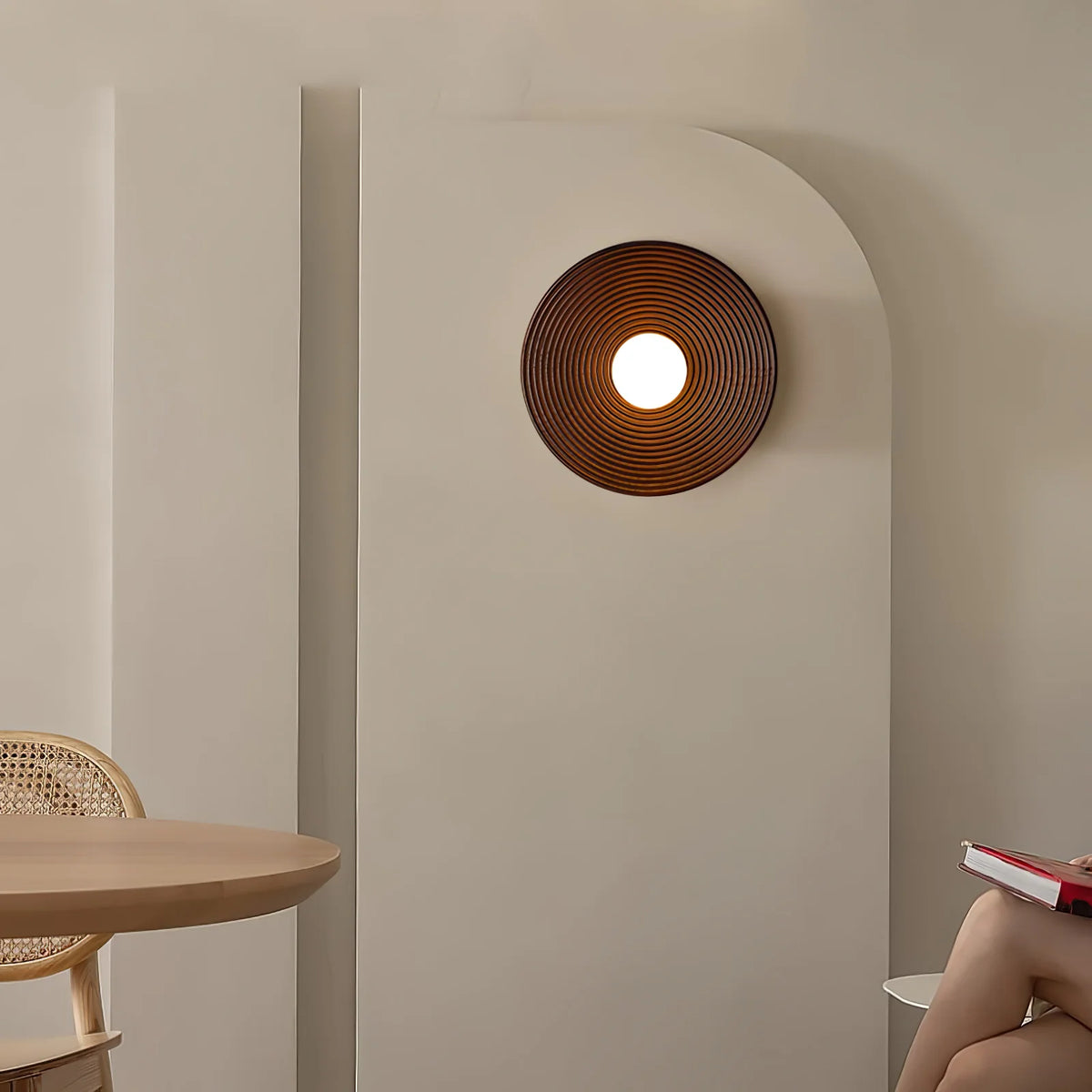 Wooden_Contour_Wall_Lamp_2