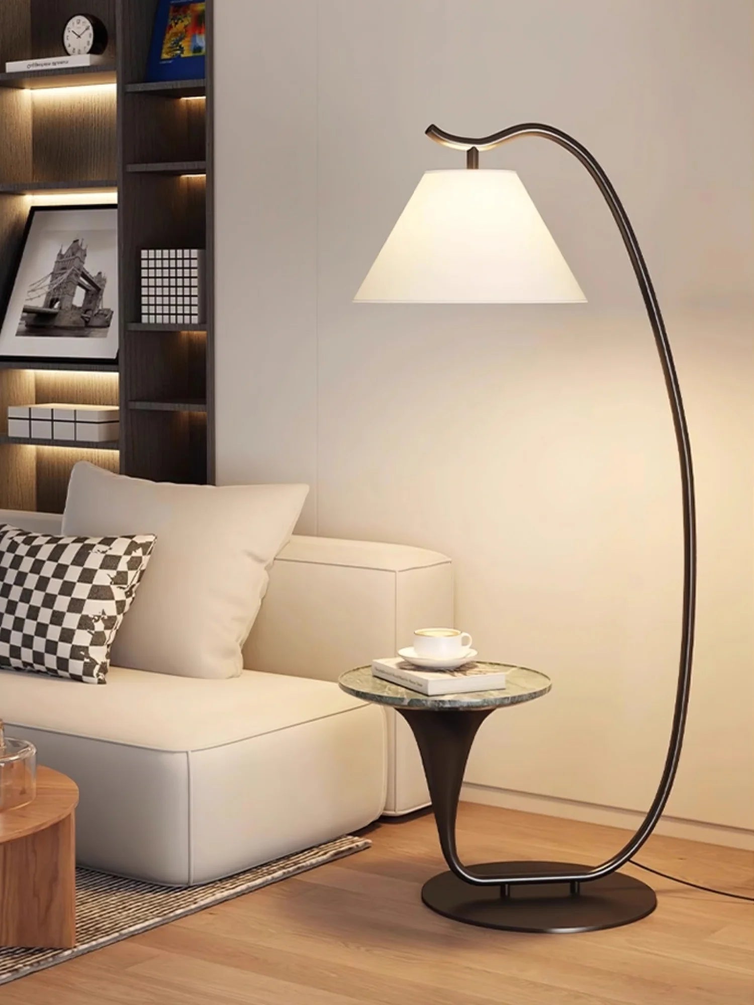 Yanir Floor Lamp 10