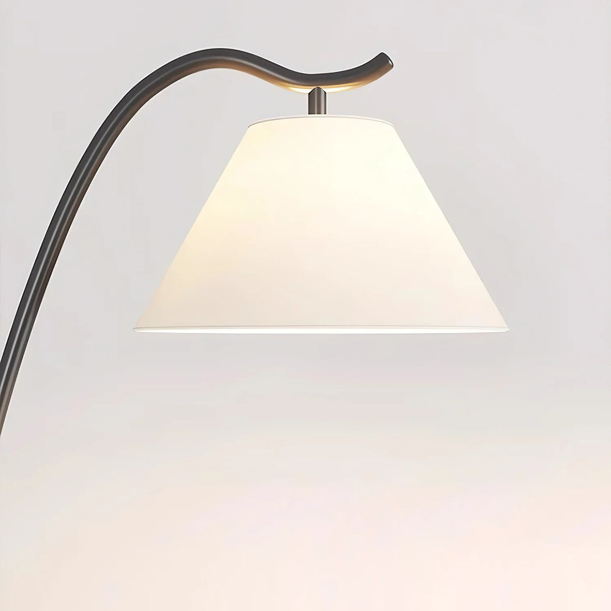 Yanir Floor Lamp 4