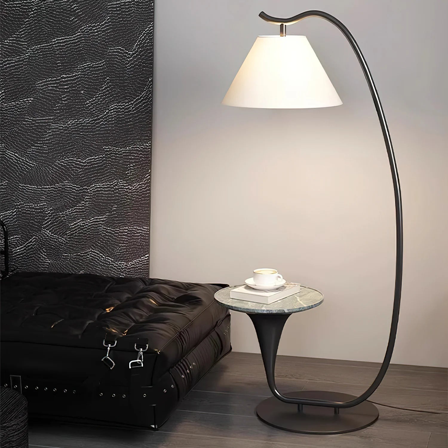 Yanir Floor Lamp 8