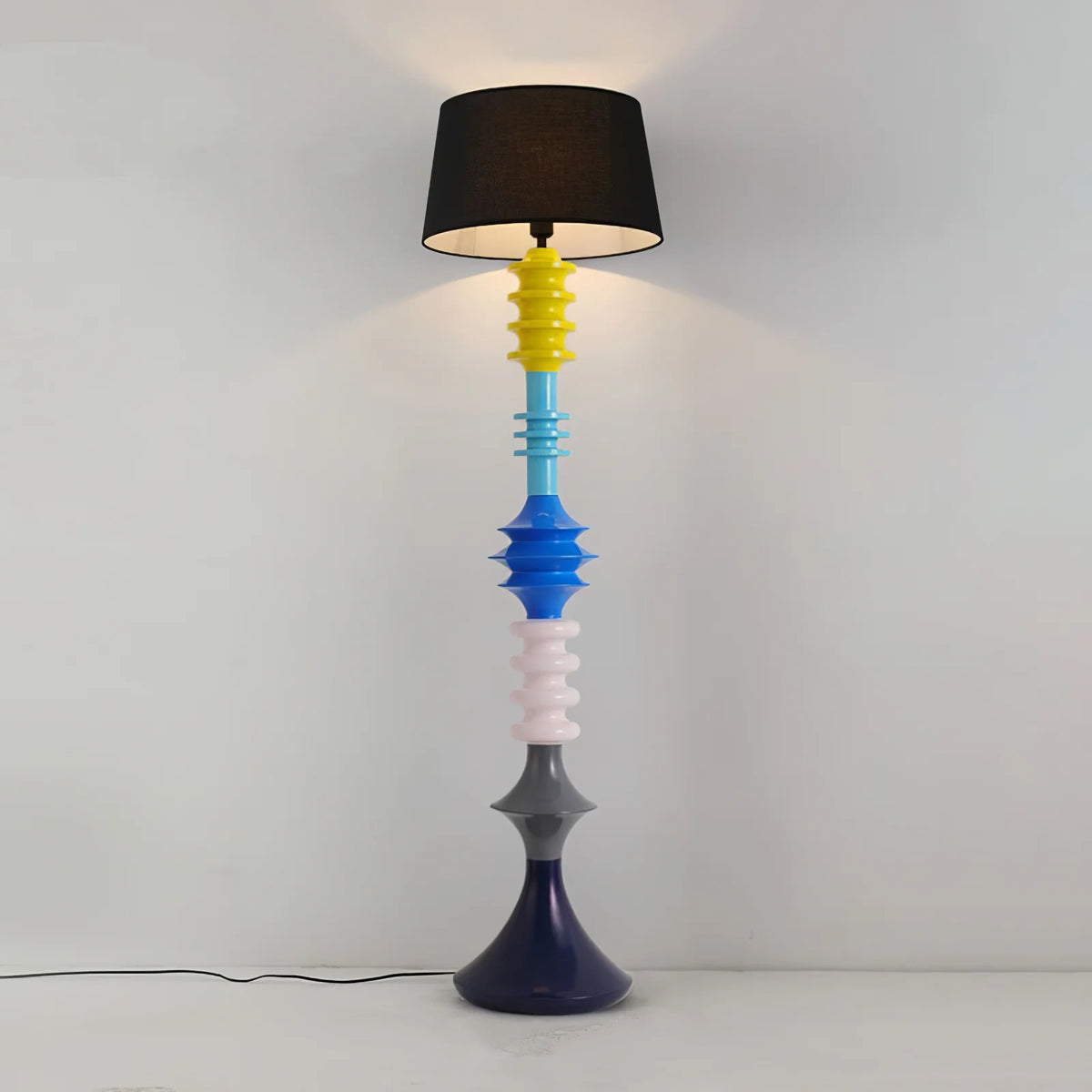 Yocco_Floor_Lamp_10