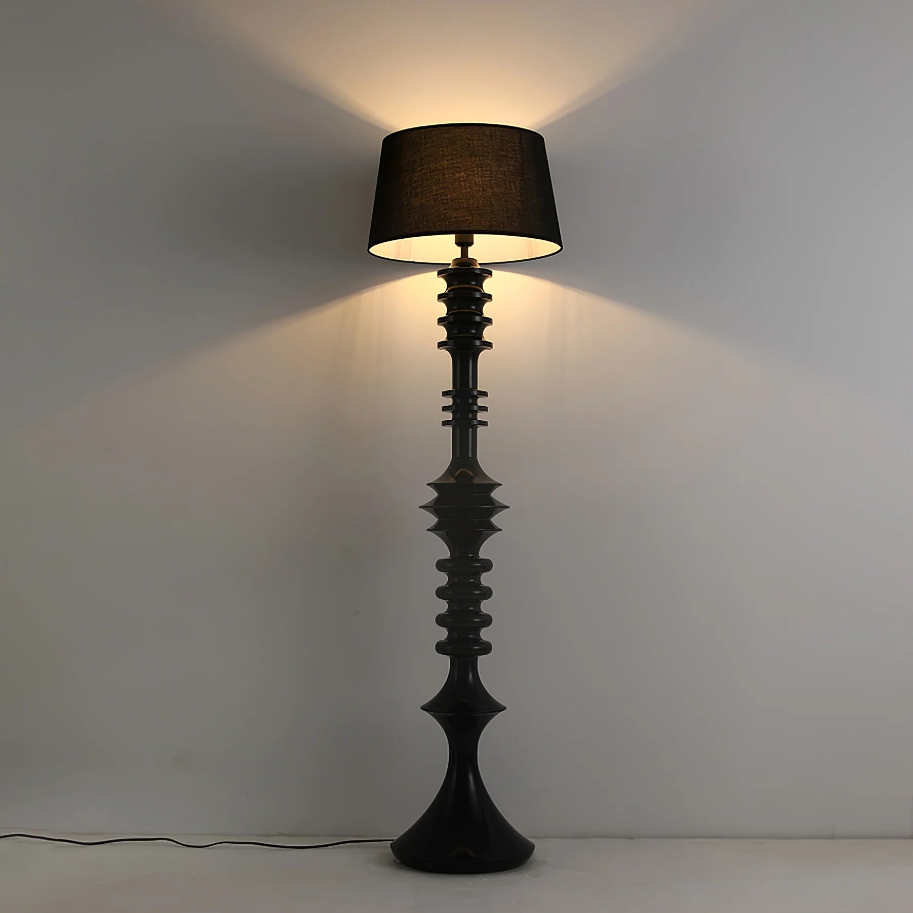 Yocco_Floor_Lamp_9